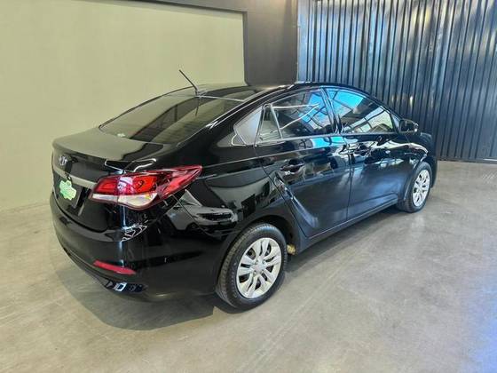 HYUNDAI HB20S 1.0 COMFORT PLUS 12V FLEX 4P MANUAL